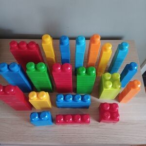 Mega Bloks Big Building Blocks Toy Set for Toddler Kids 105 Pieces